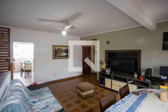 Sala de casa à venda com 4 quartos, 300m² em Piraporinha, Diadema