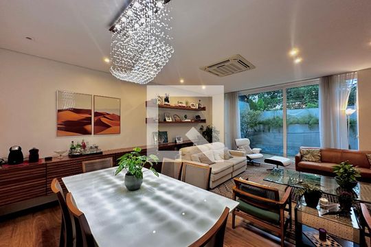 Sala de casa de condomínio à venda com 4 quartos, 224m² em Campo Belo, São Paulo