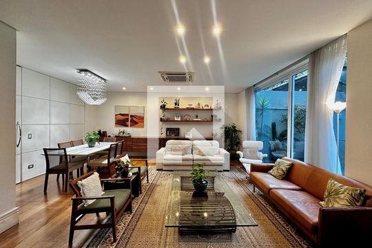Sala de casa de condomínio à venda com 4 quartos, 224m² em Campo Belo, São Paulo