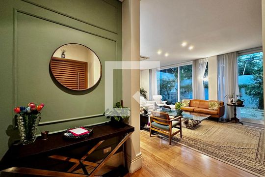 Sala de casa de condomínio à venda com 4 quartos, 224m² em Campo Belo, São Paulo