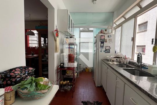 Cozinha de apartamento à venda com 3 quartos, 65m² em Jardim das Bandeiras, São Paulo