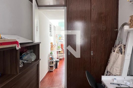 Quarto de Serviço de apartamento à venda com 3 quartos, 65m² em Jardim das Bandeiras, São Paulo