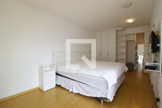 Quarto Suíte de apartamento para alugar com 1 quarto, 70m² em Vila Nova Conceição, São Paulo