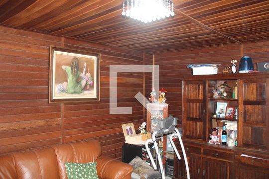 Sala de casa à venda com 4 quartos, 180m² em Vila Barbosa, São Paulo