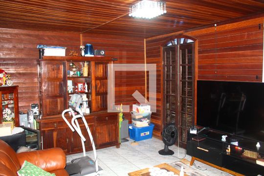 Sala de casa à venda com 4 quartos, 180m² em Vila Barbosa, São Paulo