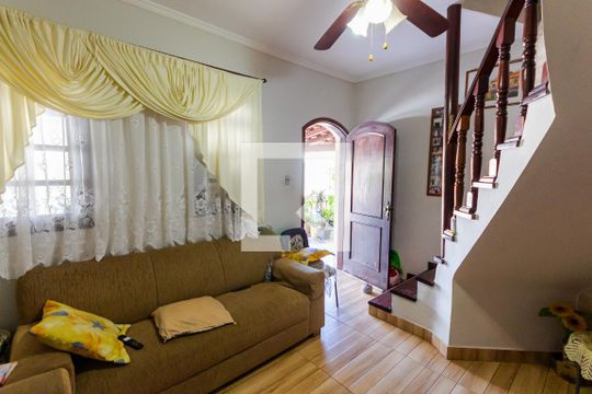 Casa à venda com 3 quartos, 100m² em Vila Curuçá, Santo André