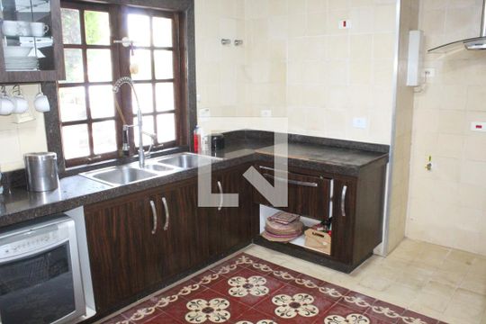 Cozinha de casa de condomínio para alugar com 4 quartos, 750m² em Jardim Sao Paulo Ii, Cotia