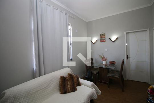 Sala de apartamento à venda com 2 quartos, 50m² em Brás de Pina, Rio de Janeiro