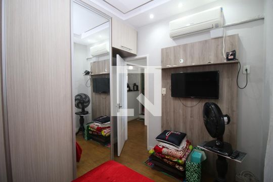 Quarto 1 de apartamento à venda com 2 quartos, 50m² em Brás de Pina, Rio de Janeiro