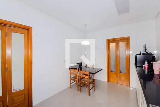 Cozinha de casa para alugar com 3 quartos, 175m² em Jardim Eusonia, Guarulhos
