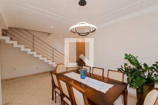 Sala de Jantar de casa para alugar com 3 quartos, 175m² em Jardim Eusonia, Guarulhos
