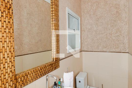 Lavabo de casa para alugar com 3 quartos, 175m² em Jardim Eusonia, Guarulhos