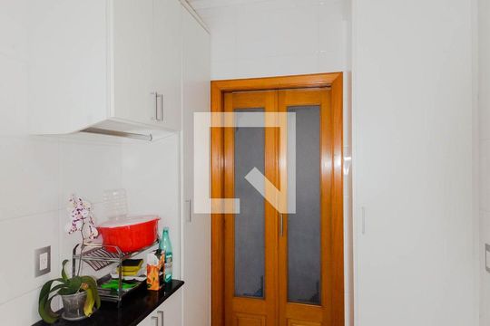 Área de Serviço de casa para alugar com 3 quartos, 175m² em Jardim Eusonia, Guarulhos