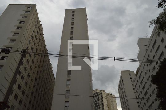 Fachada do bloco de apartamento à venda com 3 quartos, 131m² em Vila Mariana, São Paulo