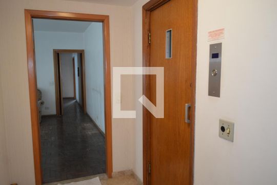 Área comum de apartamento à venda com 3 quartos, 131m² em Vila Mariana, São Paulo