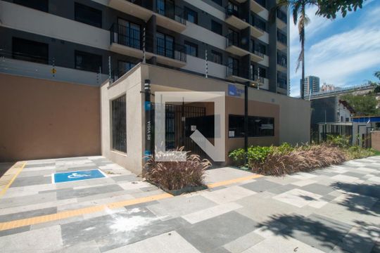 Fachada de apartamento para alugar com 1 quarto, 27m² em Campo Belo, São Paulo