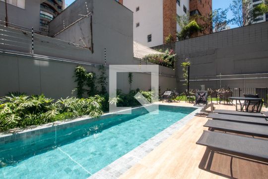 Piscina de apartamento para alugar com 1 quarto, 27m² em Campo Belo, São Paulo