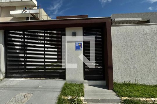 Plaquinha Quinto Andar de casa de condomínio à venda com 4 quartos, 180m² em Vargem Pequena, Rio de Janeiro