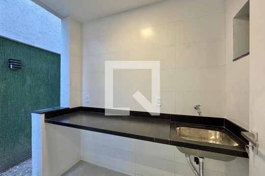 Área de Serviço de casa de condomínio à venda com 4 quartos, 180m² em Vargem Pequena, Rio de Janeiro