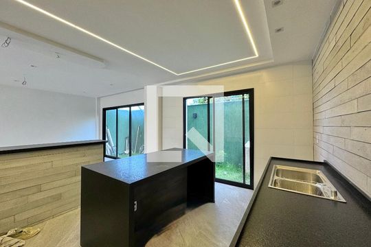 Cozinha de casa de condomínio à venda com 4 quartos, 180m² em Vargem Pequena, Rio de Janeiro
