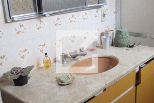 Banheiro de casa à venda com 3 quartos, 175m² em Vila Itapura, Campinas