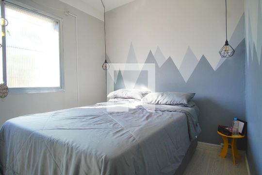 Quarto de apartamento à venda com 1 quarto, 33m² em Sarandi, Porto Alegre
