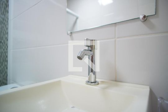 Banheiro - Torneira de apartamento à venda com 1 quarto, 33m² em Sarandi, Porto Alegre
