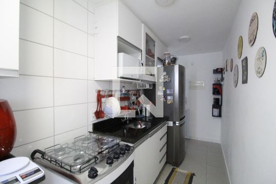 Cozinha de apartamento para alugar com 2 quartos, 49m² em Taquara, Rio de Janeiro