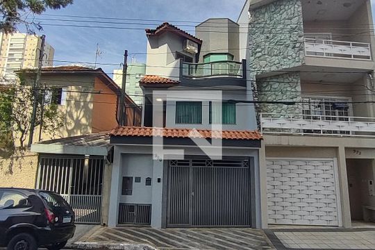 Fachada de casa à venda com 3 quartos, 253m² em Santa Maria, São Caetano do Sul