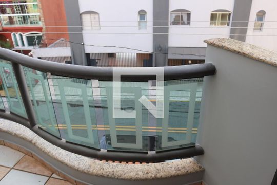 Sacada de casa à venda com 3 quartos, 253m² em Santa Maria, São Caetano do Sul