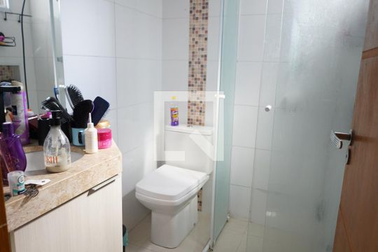 Banheiro do Quarto 1 de casa de condomínio à venda com 3 quartos, 217m² em Vila Bertioga, São Paulo