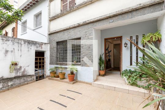Garagem de casa à venda com 3 quartos, 130m² em Campo Belo, São Paulo