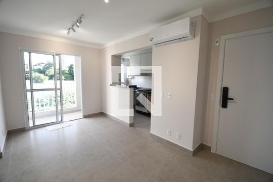 Sala de apartamento para alugar com 2 quartos, 50m² em Mansões Santo Antônio, Campinas