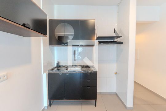 Cozinha de kitnet/studio para alugar com 1 quarto, 37m² em Bela Vista, São Paulo