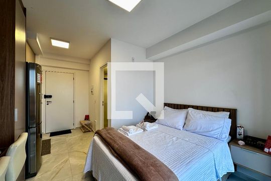 Studio de kitnet/studio para alugar com 1 quarto, 25m² em Santo Amaro, São Paulo
