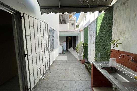 Quintal de casa à venda com 3 quartos, 172m² em Instituto de Previdencia, São Paulo
