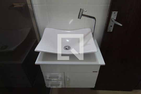 Banheiro Social de apartamento para alugar com 3 quartos, 100m² em Dona Clara, Belo Horizonte