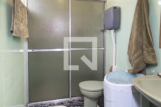 Banheiro de apartamento para alugar com 1 quarto, 55m² em Fião, São Leopoldo