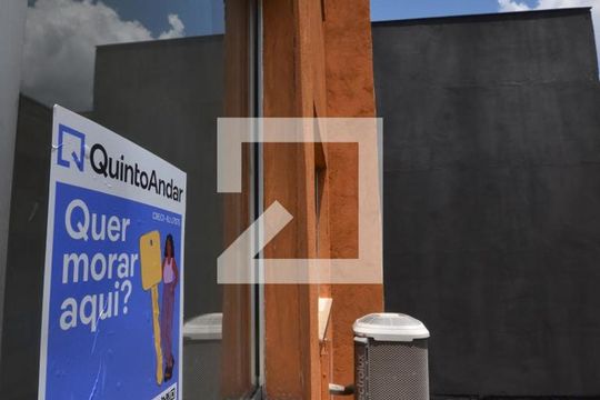 Placa Instalada de apartamento para alugar com 2 quartos, 54m² em Jardim Sulacap, Rio de Janeiro