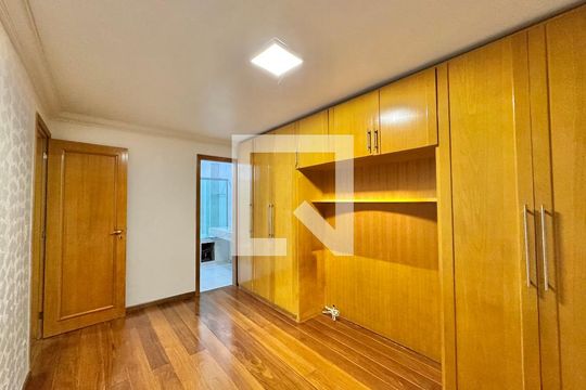 Suíte de apartamento à venda com 3 quartos, 180m² em Recreio dos Bandeirantes, Rio de Janeiro