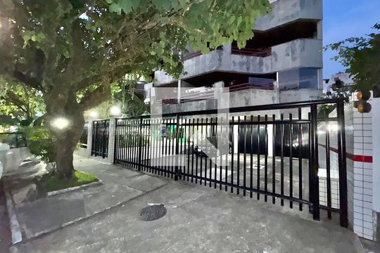 Fachada de apartamento à venda com 3 quartos, 180m² em Recreio dos Bandeirantes, Rio de Janeiro