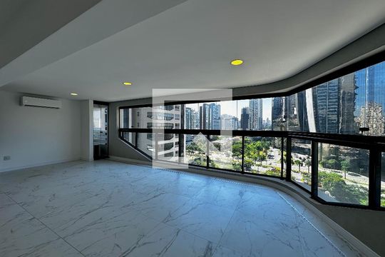 Varanda Integrada de apartamento à venda com 3 quartos, 162m² em Chácara Santo Antônio (zona Sul), São Paulo
