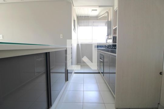 Cozinha de apartamento à venda com 3 quartos, 62m² em Vila Inglesa, São Paulo