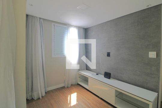 Sala  de apartamento à venda com 3 quartos, 62m² em Vila Inglesa, São Paulo