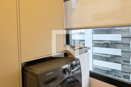 Área de Serviço de apartamento para alugar com 2 quartos, 75m² em Alphaville Industrial, Barueri