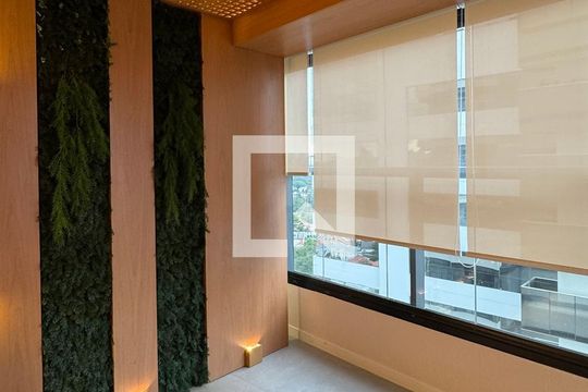 Sala de apartamento para alugar com 2 quartos, 75m² em Alphaville Industrial, Barueri