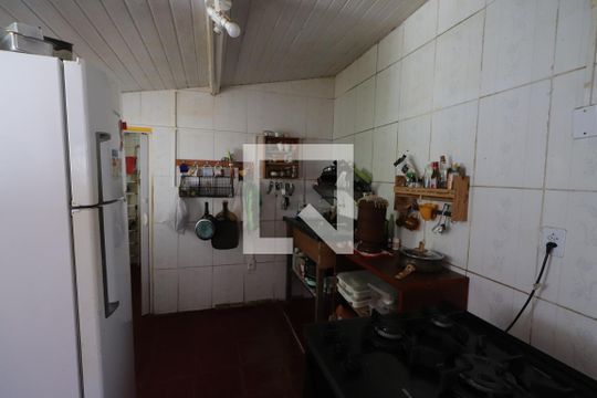 Cozinha (casa 1) de casa à venda com 3 quartos, 510m² em Vila Carrão, São Paulo