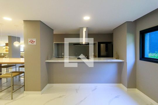Área comum de kitnet/studio para alugar com 0 quarto, 24m² em Santo Amaro, São Paulo