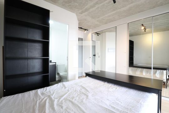 Studio de kitnet/studio para alugar com 1 quarto, 29m² em Bom Retiro, São Paulo