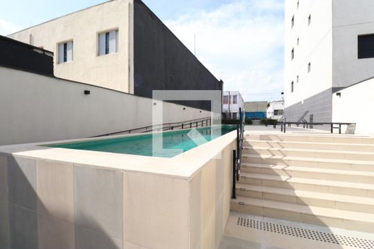 Área comum - Piscina de kitnet/studio para alugar com 1 quarto, 29m² em Bom Retiro, São Paulo